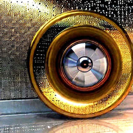 Oil Shock Waves Hit Crypto: How the Strait of Hormuz Closure Reshapes Digital Asset Sentiment